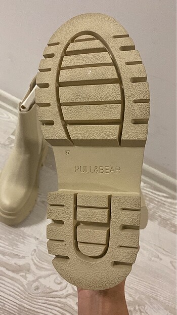 Pull and Bear Pull bear bot