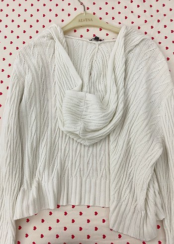 Beyaz Kapüşonlu Örgü Kadın Kazak - Görsel 3