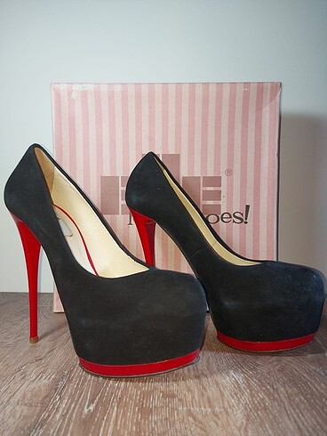 Elle Lowe Shoes