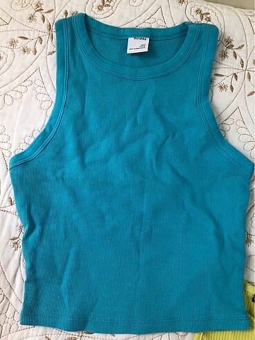 Mavi crop bershka
