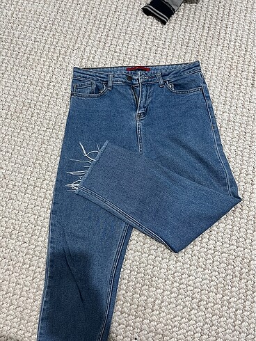 Collection B Mom jean
