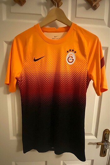 Galatasaray antrenman üst