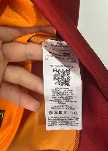 m Beden kırmızı Renk Galatasaray Prof forma 6Bin TLlik versiyon