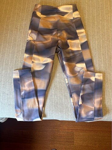 & other stories xs spor tayti