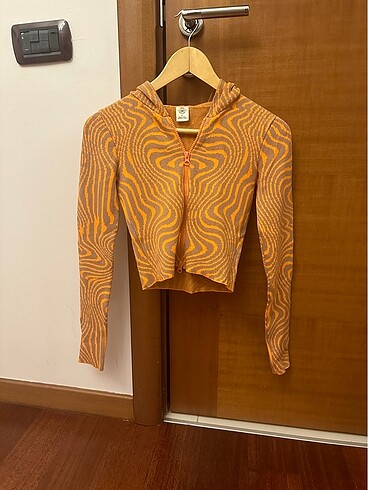 urban outfitters crop fermuarli hirka