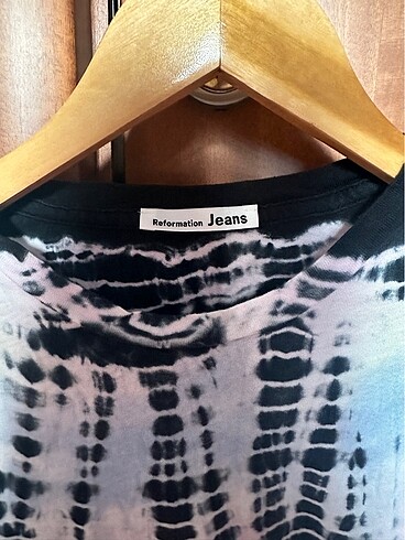 xs Beden reformation cok renkli uzun kollu tshirt