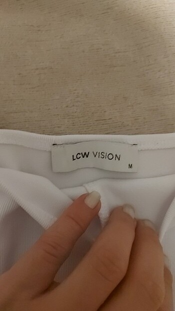 m Beden Beyaz lcw askılı 
