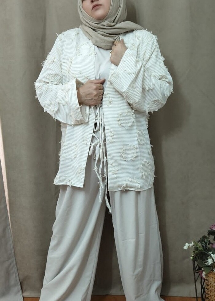 Bunu cok begeniceksiniz beyazın en güzel hali kimono - Görsel 2