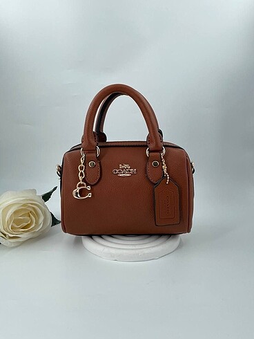  Beden çeşitli Renk Coach Mini Rowan Crossbody Bag Ölçü: En :18 cm Boy: 12