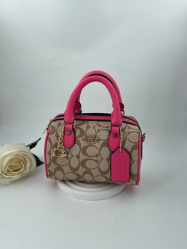  Beden Coach Mini Rowan Crossbody Bag Ölçü: En :18 cm Boy: 12