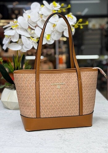 Beden Michael Kors - Shoulder Bag Ölçü 20×24 cm