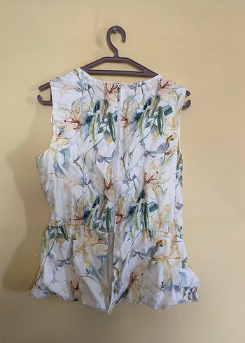 Çiçek Desenli Kolsuz Keten Bluz - Görsel 3