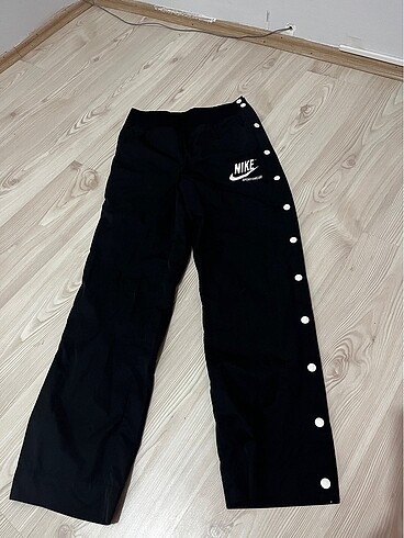xs Beden Nike eşofman