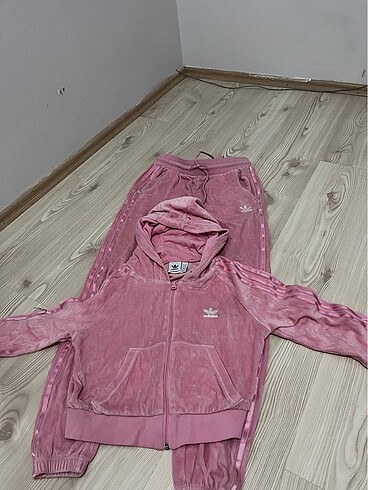 Adidas eşofman takımı