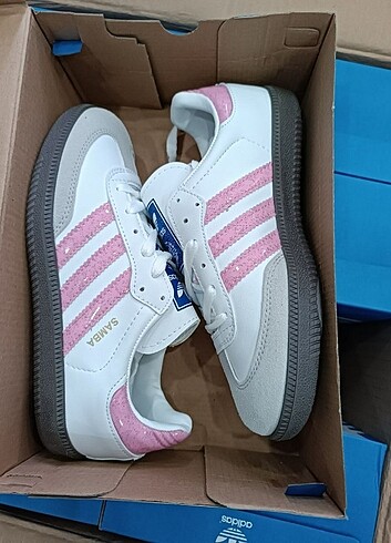 38 Beden pembe Renk Adidas Spor Ayakkabı 