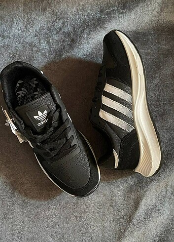 Adidas Siyah Adidas Spor Ayakkabı