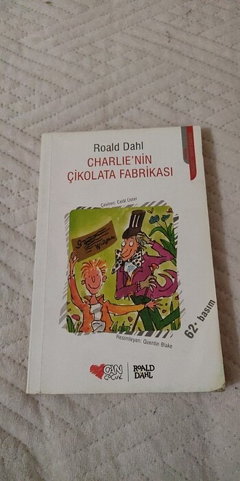 Charlie'nin çikolata fabrikası kitabı