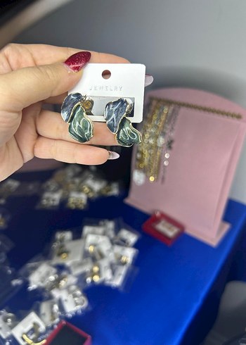 Parlak  Mini Kadın Küpe - Görsel 3