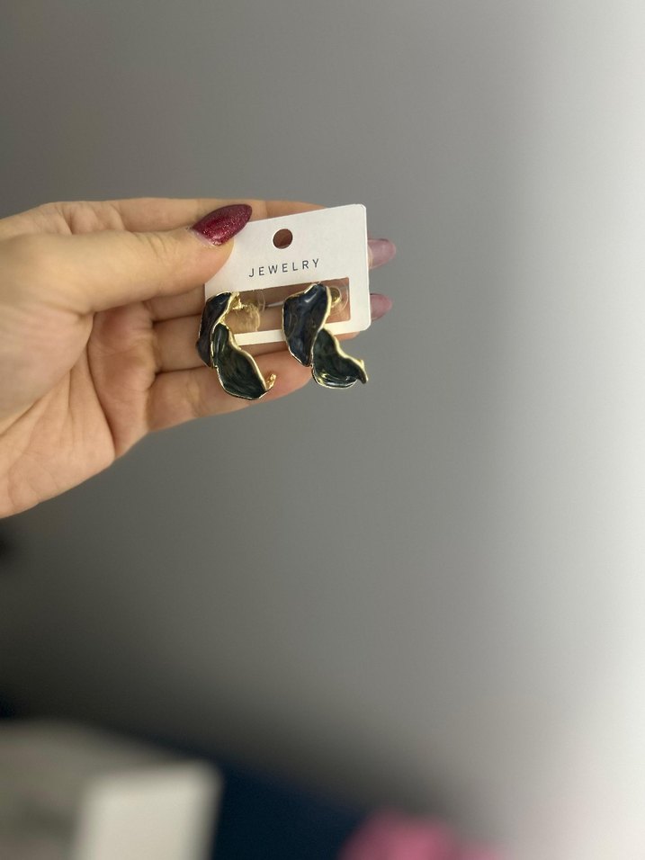 Parlak  Mini Kadın Küpe - Görsel 2