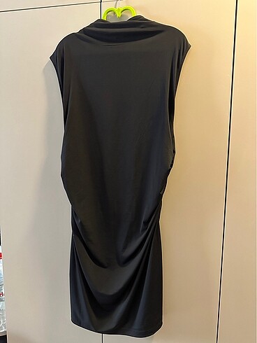 H&M H&M Siyah Vucuda Oturan Elbise | XL