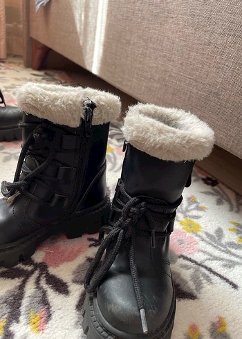 27 Beden Kızlar İçin Siyah Kürklü Goth Botlar