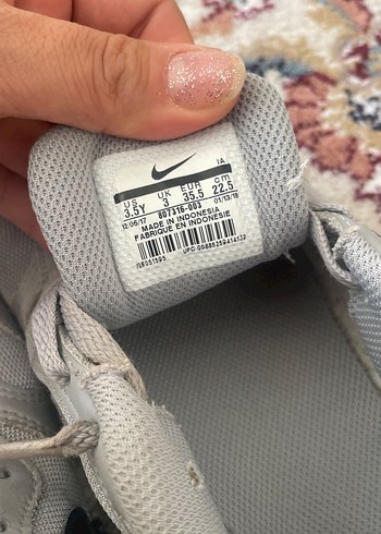 35,5 Beden gri Renk Nike Gri Bağcıklı Kadın Spor Ayakkabı