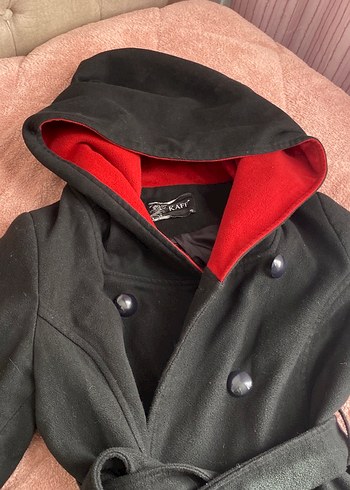 Kapüşonlu Siyah Düğmeli Kaban - Görsel 4