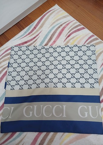 Gucci Kadın Çok Renkli Pliseli Şal