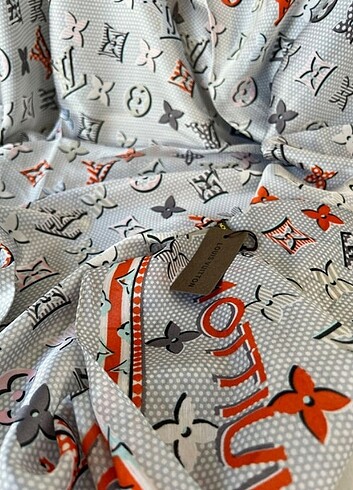 diğer Beden Louis Vuitton Monogram İthal Vual İpek Şal - Siyah