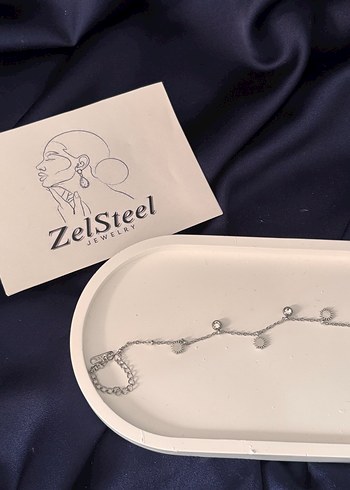 Silver  Zincir Detaylı Minimalist Kadın Bileklik - Görsel 3