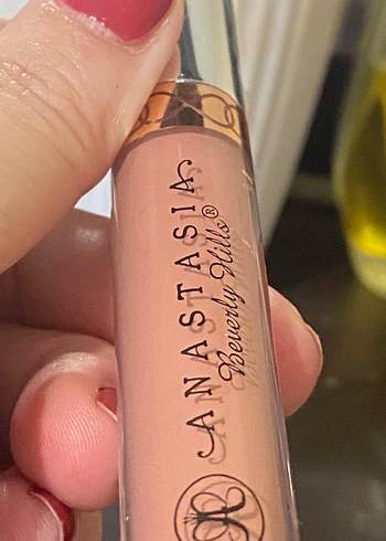 Anastasia Beverly Hills Anastasia Beverly Hills Bej Dudak Parlatıcısı 2 adet