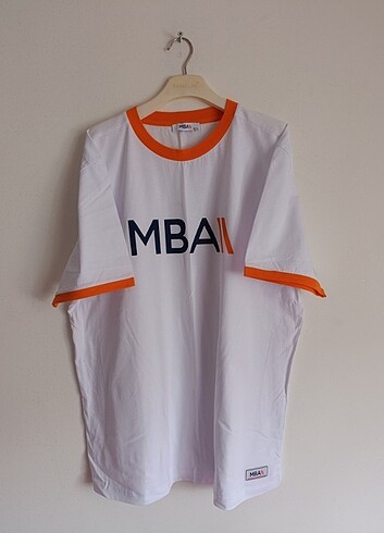 MBA okulları yazlık forma