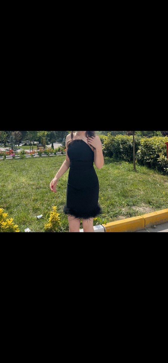 Siyah Kürklü Mini Straplez Abiye Elbise - Görsel 2