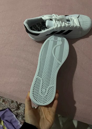 Kadın Beyaz Spor Ayakkabı Siyah Şeritli - Görsel 4