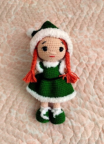 Amigurumi kız bebek oyuncak