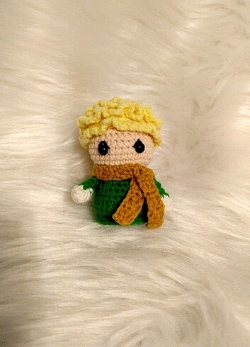 Amigurumi kücük prens anahtarlik oyuncak - Görsel 2
