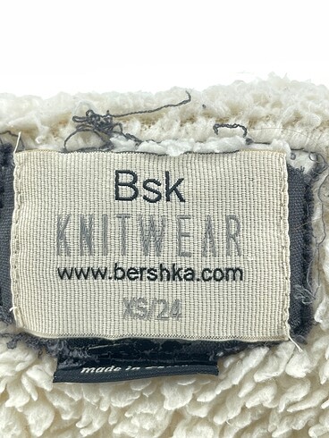 xs Beden çeşitli Renk Bershka Hırka %70 İndirimli.