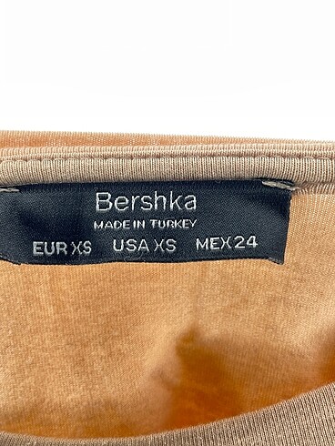 xs Beden çeşitli Renk Bershka Bluz %70 İndirimli.