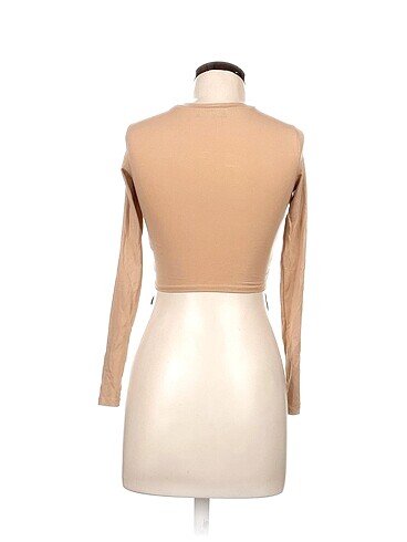xs Beden Bershka Bluz %70 İndirimli.
