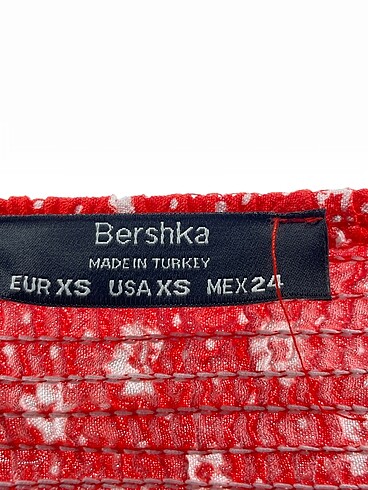 xs Beden çeşitli Renk Bershka Mini Üst %70 İndirimli.
