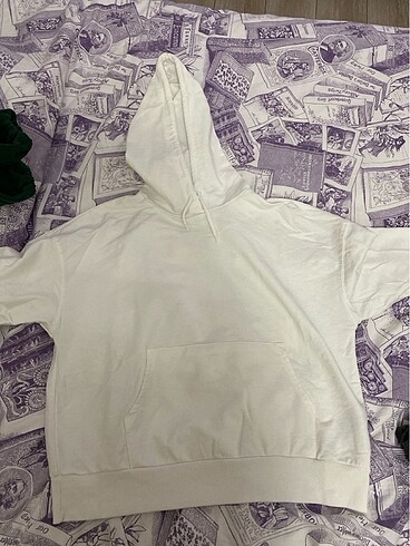 BEYAZ SWEATSHİRT