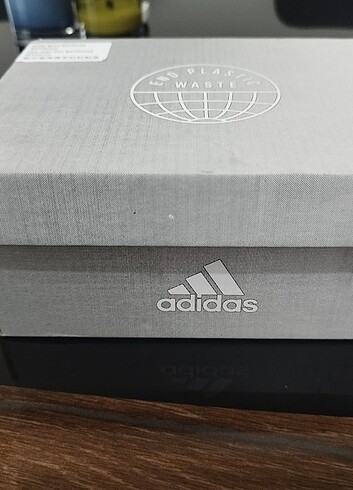 21 Beden mavi Renk Adidas spor ayakkabı