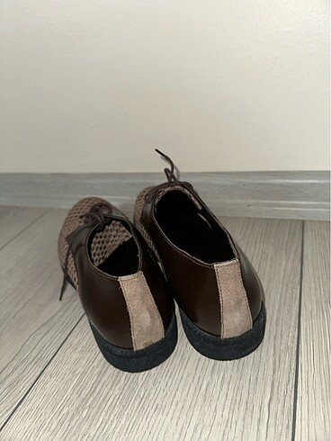 Desenli ayakkabı - Görsel 5