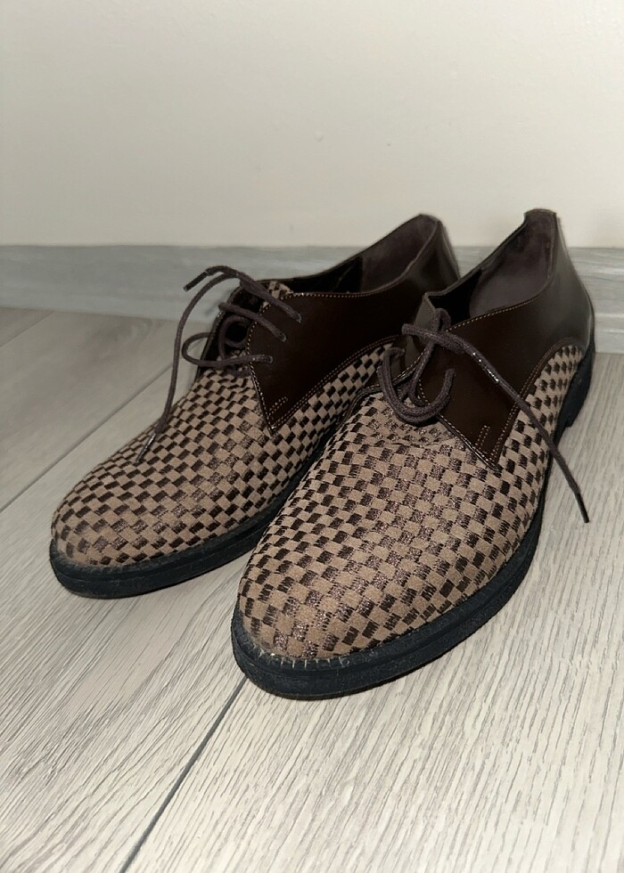 Desenli ayakkabı - Görsel 3