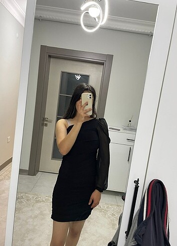s Beden Siyah kısa elbise
