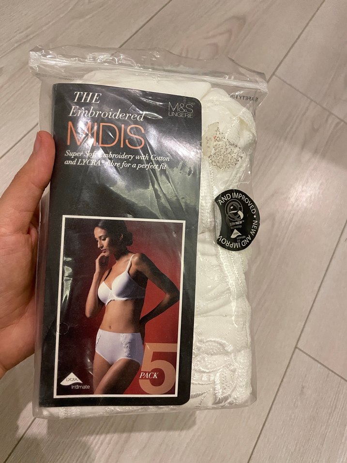 Nakışlı Beyaz Midi Külot - Görsel 2