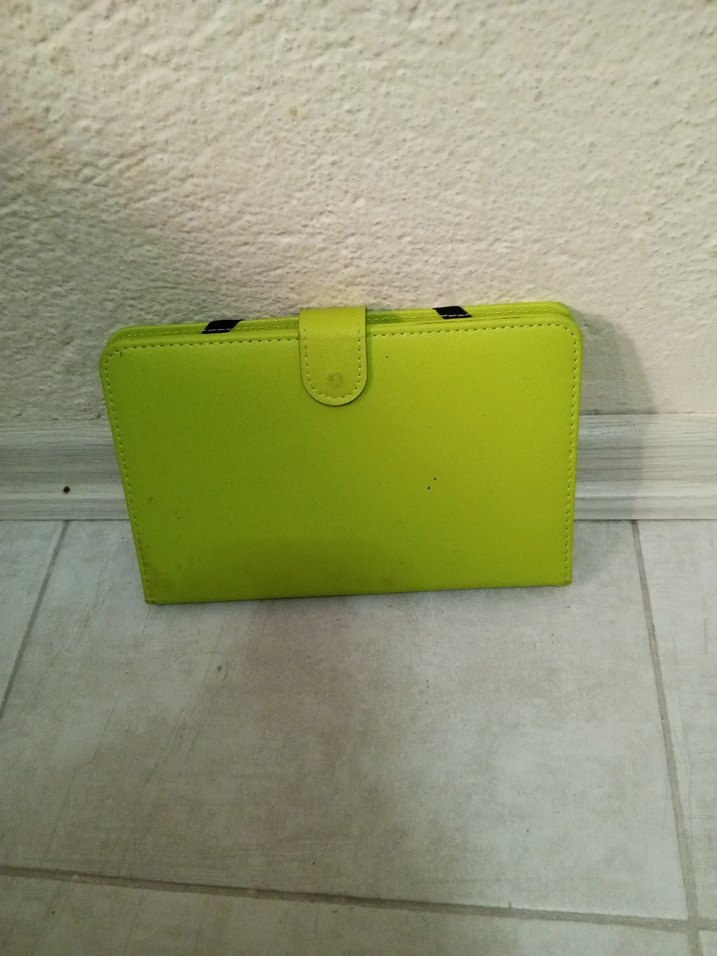 Yeşil Renkli Taşınabilir Klavye Kılıfı - Görsel 3