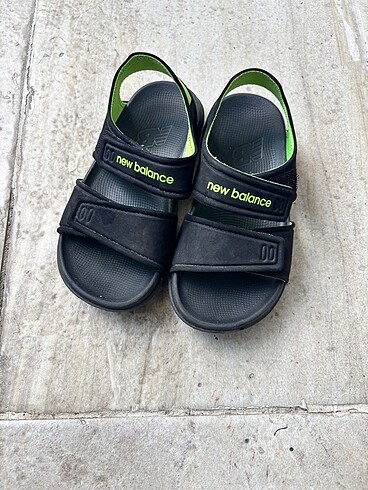 New balance çocuk sandalet
