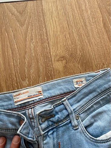 Colin's Jeans boyfriends
