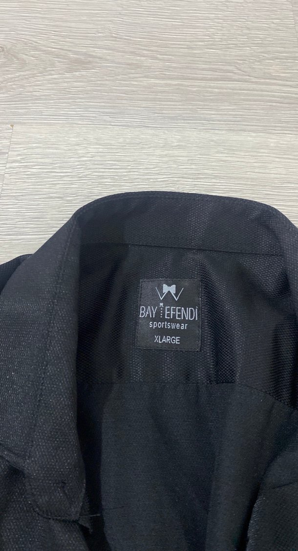 Düğmeli Siyah Erkek Gömlek - Görsel 4